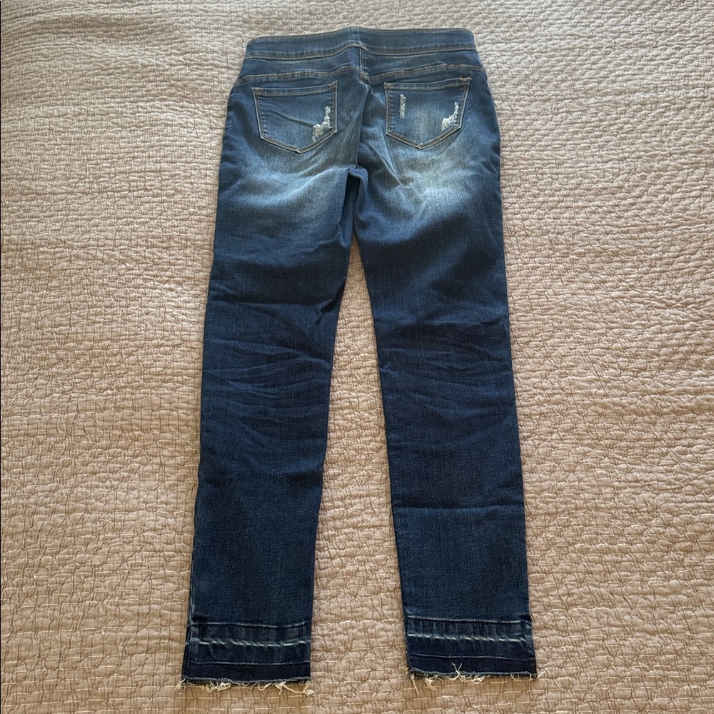 Coco & Carmen Distressed Raw Hem Stretch Waist Skinny Jeans - Picture 2 of 4